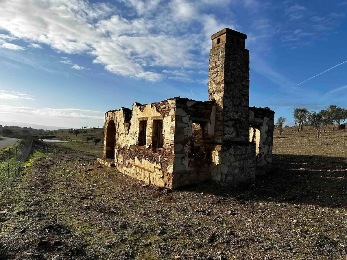 Holiday home Casa rural VTAR con piscina Rosal de la Frontera