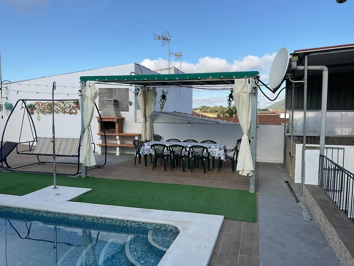 Holiday home Casa rural VTAR con piscina Rosal de la Frontera